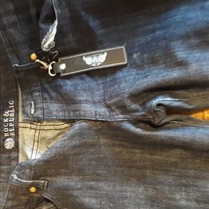 Rock and republic Womens size 33 flared dark denim jeans